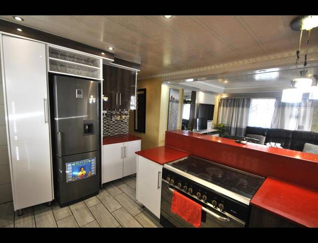 3 BEDROOM HOUSE FOR SALE IN DAWN PARK